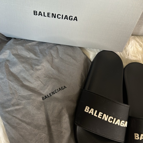 AUTHENTIC BALENCIAGA WOMEN'S POOL SLIDE SANDAL - Picture 6 of 6